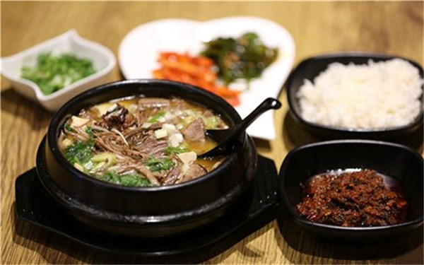 牛肉汤饭加盟